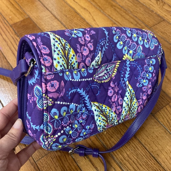 VERA BRADLEY Turn lock Crossbody Batik Leaves  Foldover Expandable Shoulderbag - Picture 5 of 11